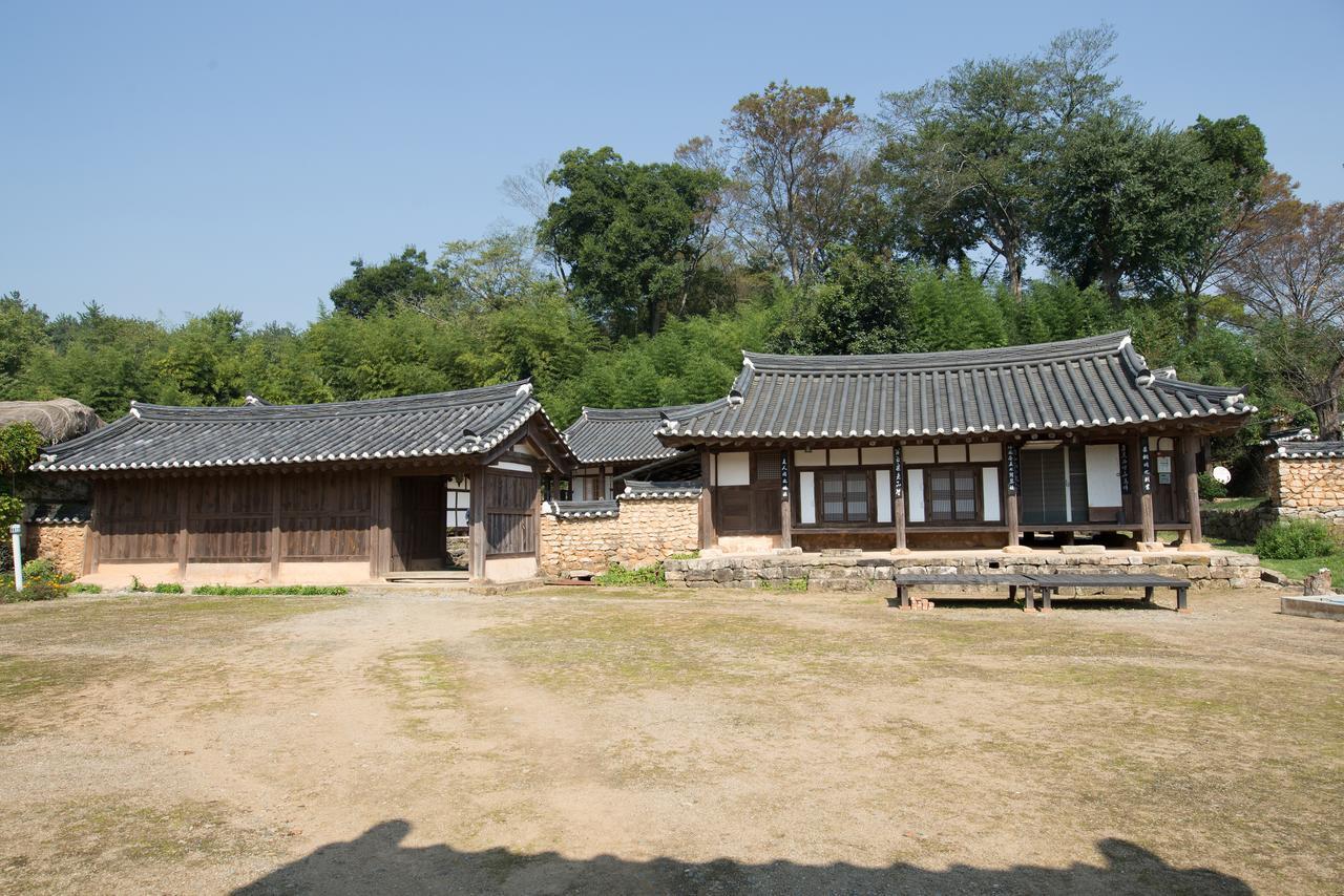 Jinrae Lee'S Traditional House Boseong Exterior photo